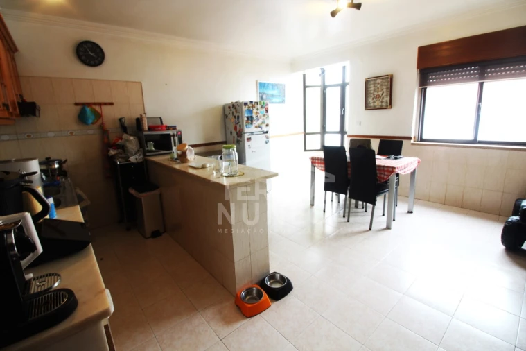 Apartamento T2 para Venda em Charneca de Caparica e Sobreda Foto 3