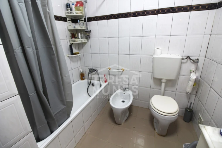 Apartamento T2 para Venda em Charneca de Caparica e Sobreda Foto 8