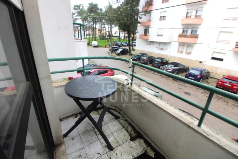 Apartamento T2 para Venda em Charneca de Caparica e Sobreda Foto 11