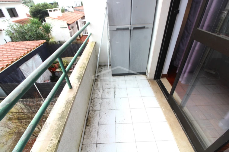 Apartamento T2 para Venda em Charneca de Caparica e Sobreda Foto 15