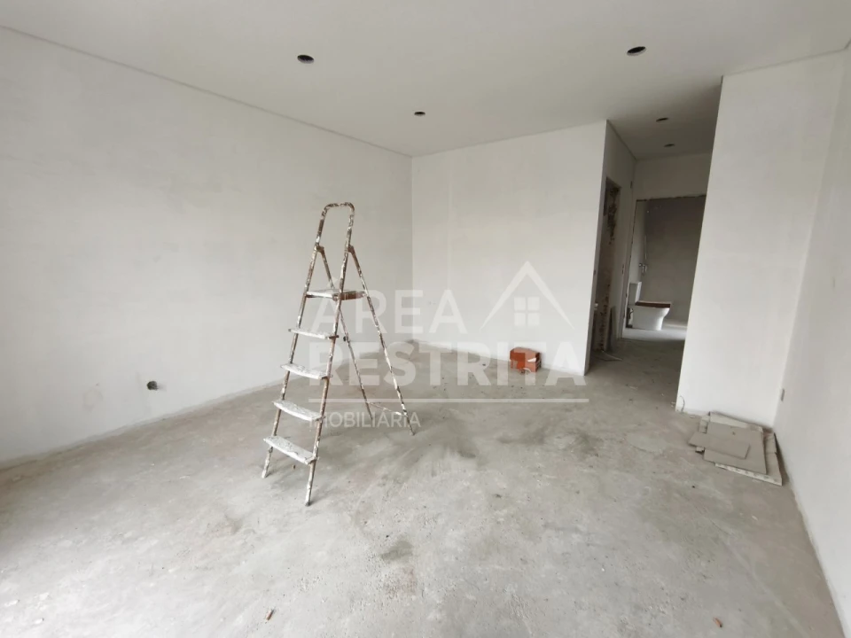 Moradia T4 para Venda em Fernao Ferro Foto 14
