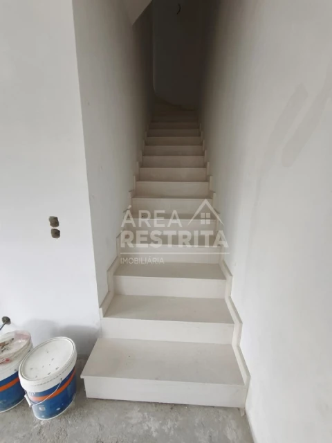 Moradia T4 para Venda em Fernao Ferro