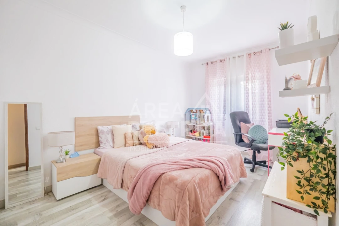 Moradia T3 para Venda em Quinta do Conde Foto 12