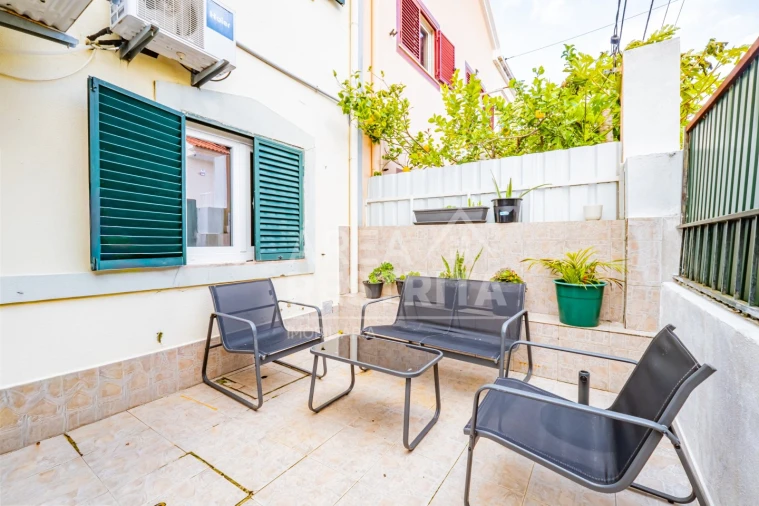 Moradia T3 para Venda em Quinta do Conde Foto 25