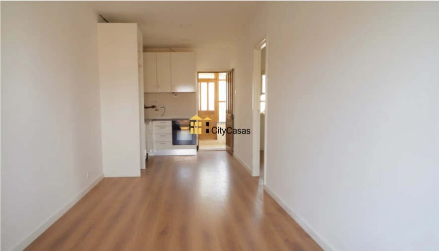 Moradia T2 para Venda em Oliveira do Douro Foto 1