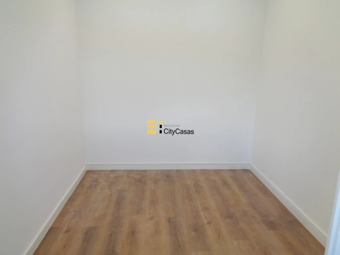 Moradia T2 para Venda em Oliveira do Douro Foto 10