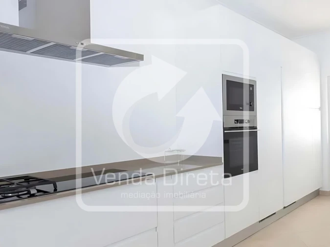 Moradia T4 para Venda em Budens Foto 14