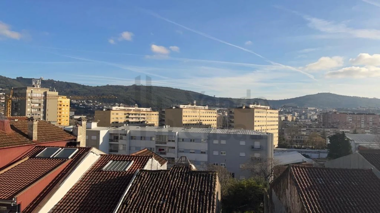 Apartamento T2 para Arrendamento em São Vitor (Braga) Foto 29