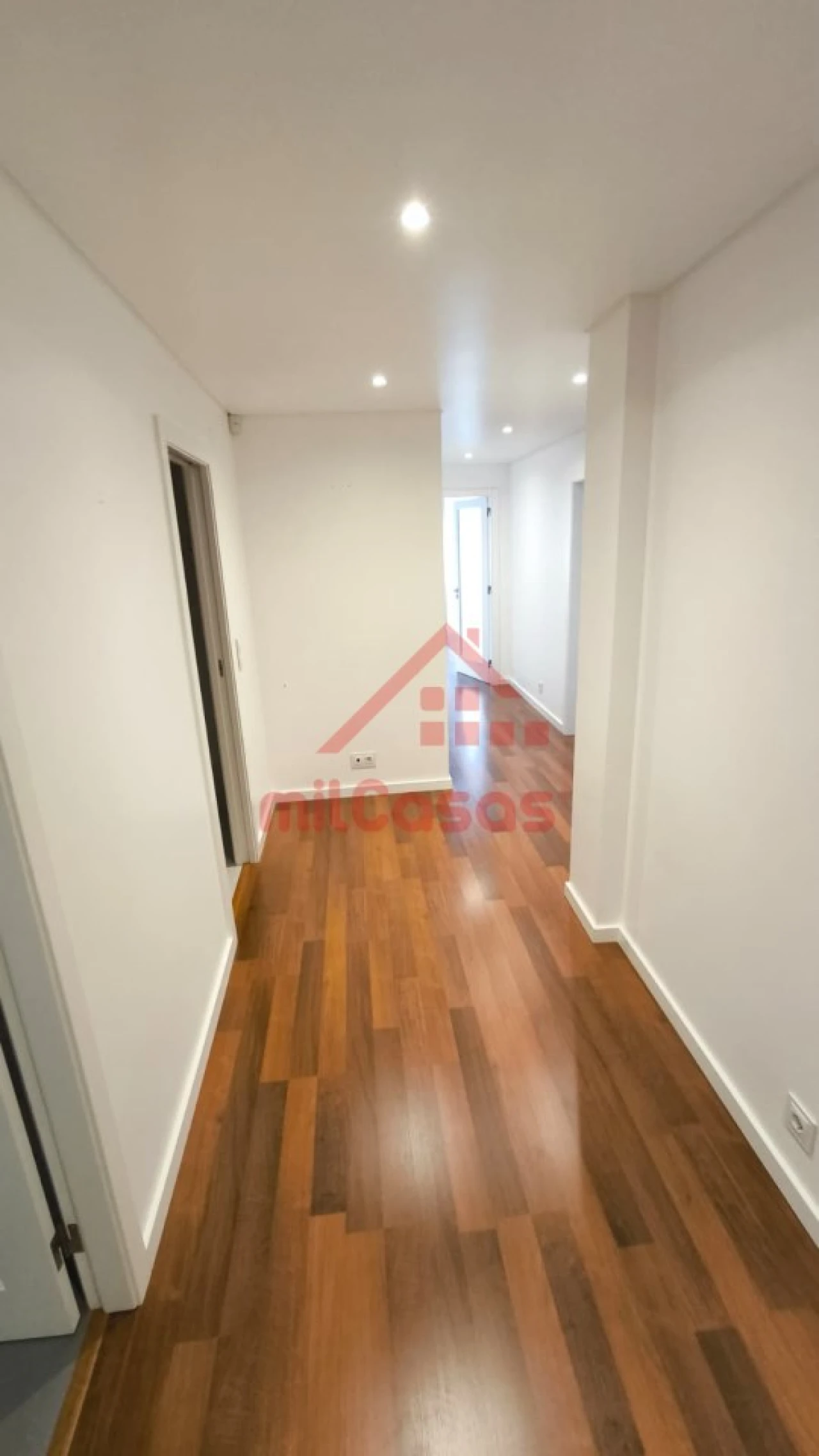 Apartamento T2 para Arrendamento em Lumiar Foto 13