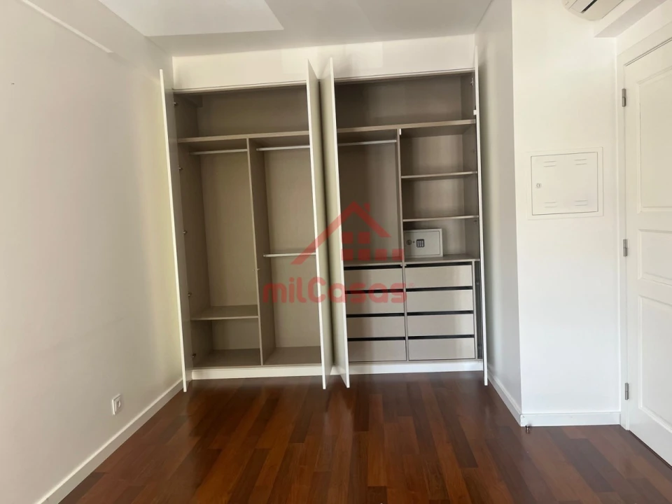 Apartamento T2 para Arrendamento em Lumiar Foto 27