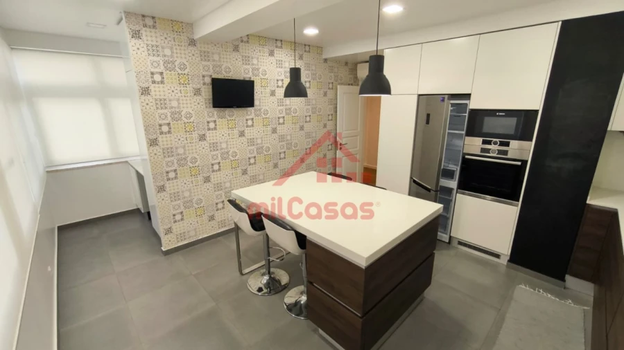 Apartamento T2 para Arrendamento em Lumiar Foto 8