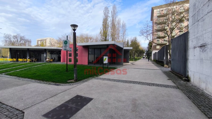 Apartamento T2 para Arrendamento em Lumiar Foto 40