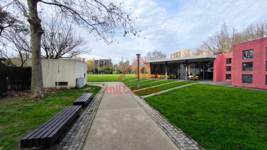 Apartamento T2 para Arrendamento em Lumiar Foto 41