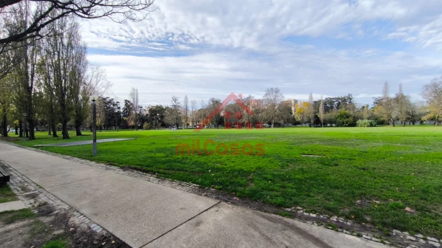 Apartamento T2 para Arrendamento em Lumiar Foto 42