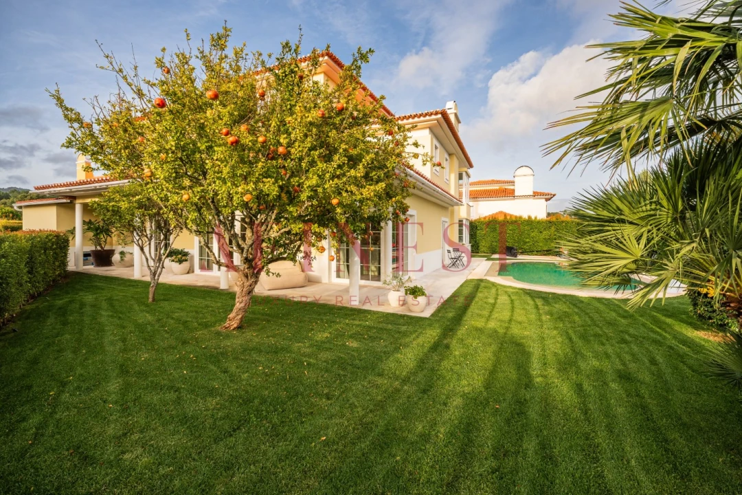 Moradia T5 para Venda em Santa Maria e São Miguel, São Martinho, São Pedro Penaferrim Foto 8