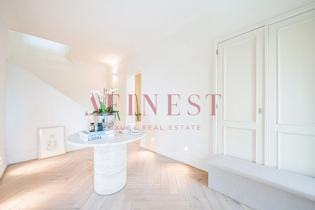 Moradia T5 para Venda em Santa Maria e São Miguel, São Martinho, São Pedro Penaferrim Foto 23