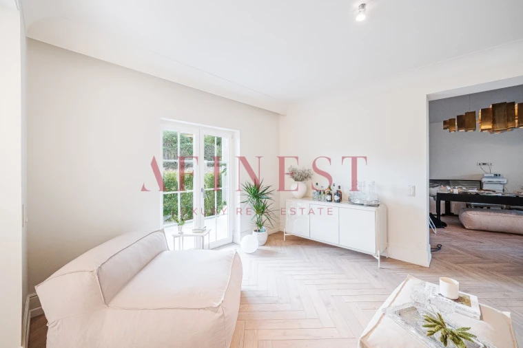 Moradia T5 para Venda em Santa Maria e São Miguel, São Martinho, São Pedro Penaferrim Foto 13