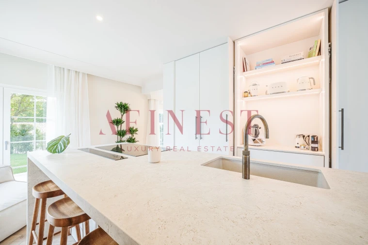 Moradia T5 para Venda em Santa Maria e São Miguel, São Martinho, São Pedro Penaferrim Foto 26