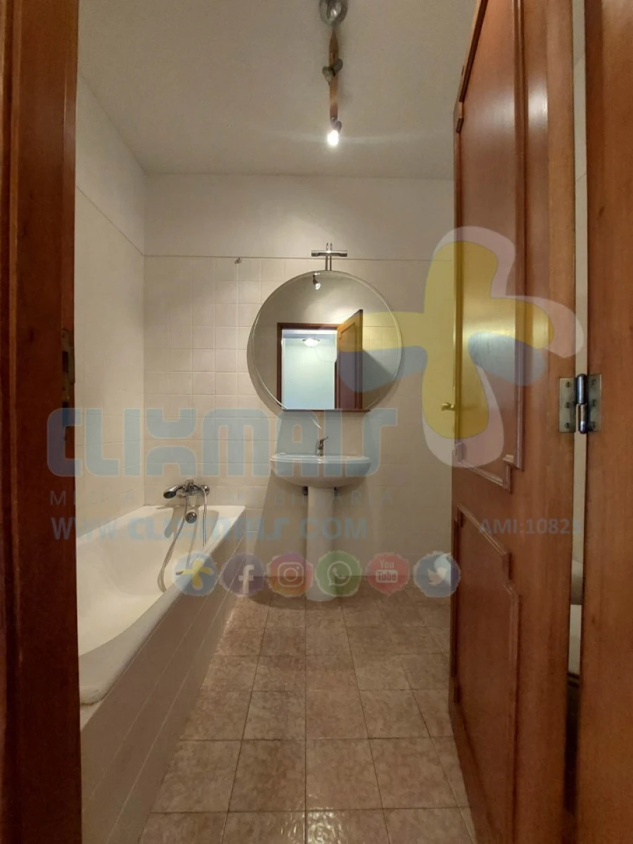 Apartamento T3 para Arrendamento em Braga (São José de São Lázaro e São João do Souto) Foto 9