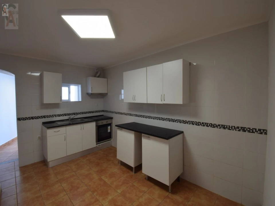 Moradia T2 para Venda em Santa Eulalia Foto 3