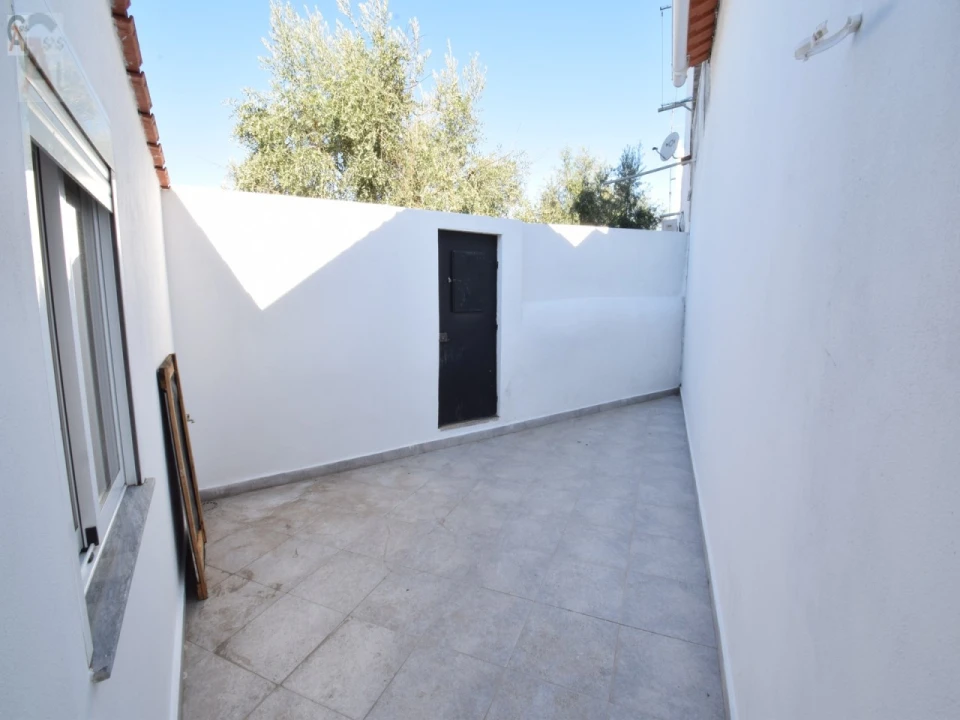 Moradia T2 para Venda em Santa Eulalia Foto 5