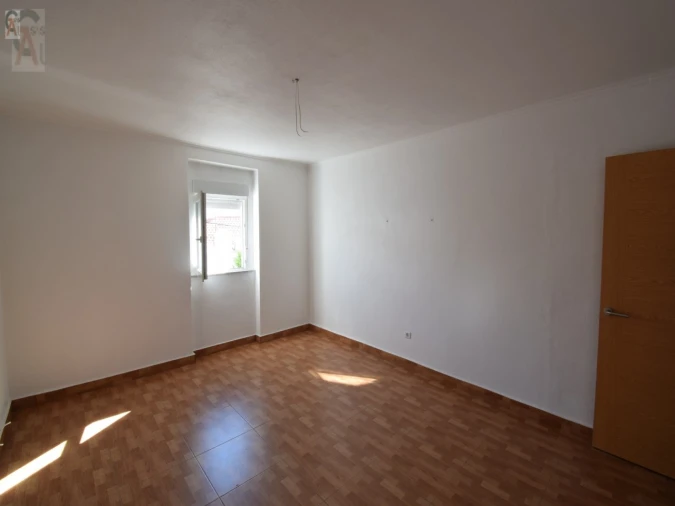 Moradia T2 para Venda em Santa Eulalia Foto 4