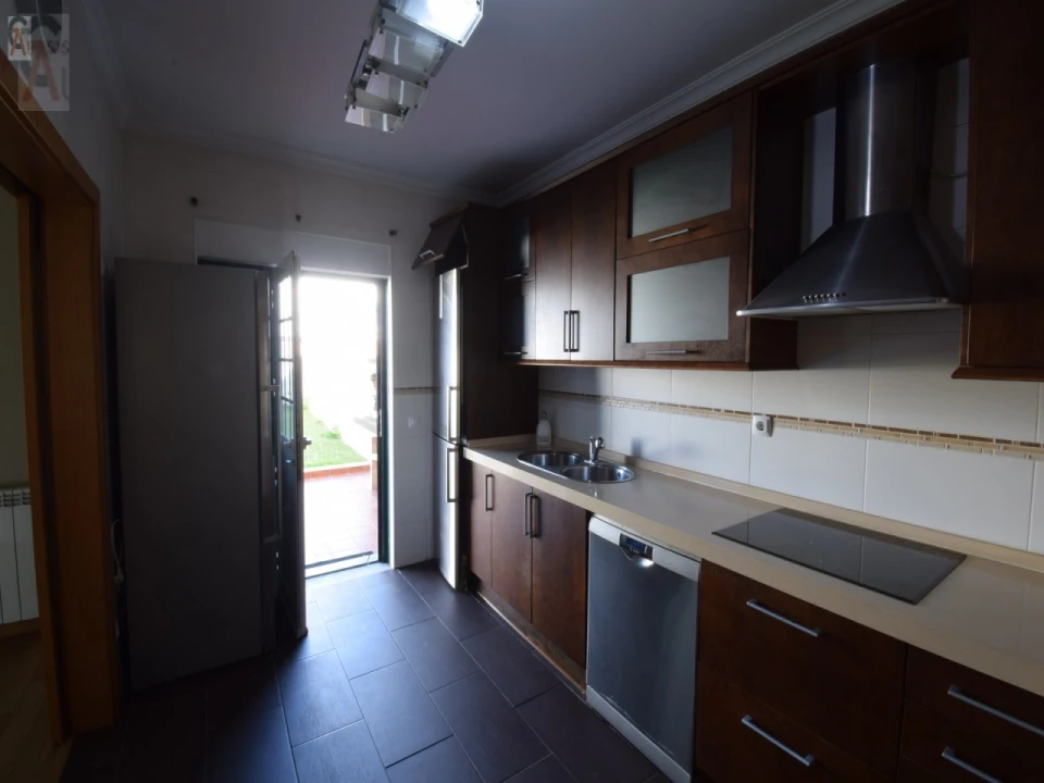 Moradia T4 para Venda em Caia, São Pedro e Alcáçova Foto 11