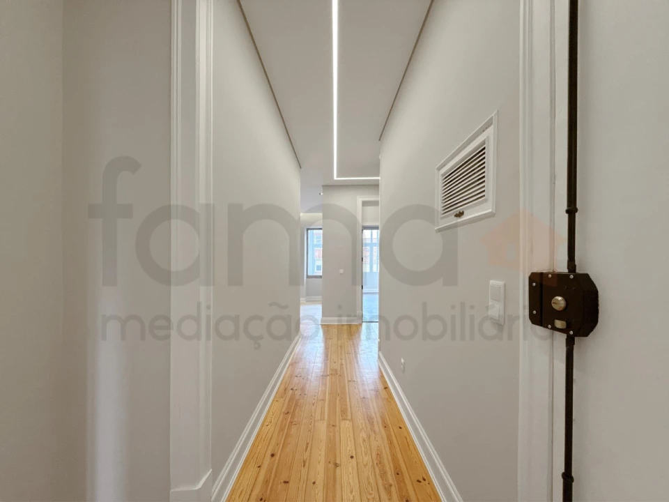 Apartamento T3 para Venda em Arroios Foto 30