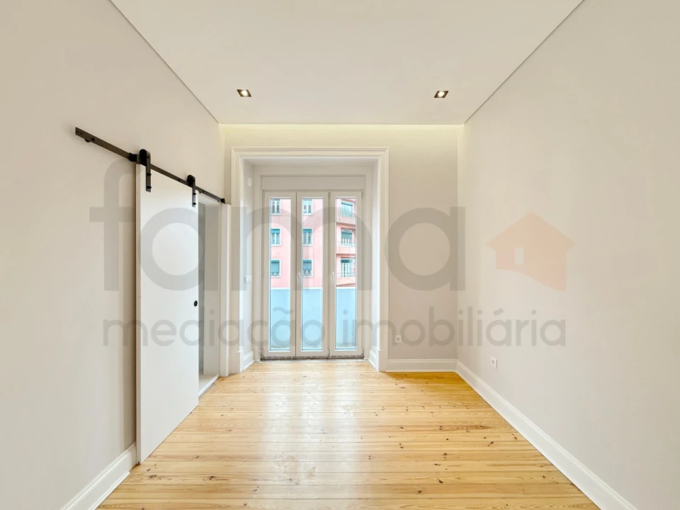 Apartamento T3 para Venda em Arroios Foto 32