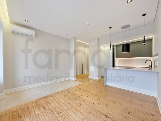 Apartamento T3 para Venda em Arroios Foto 2