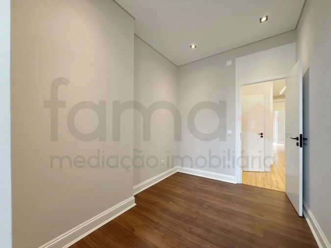 Apartamento T3 para Venda em Arroios Foto 28