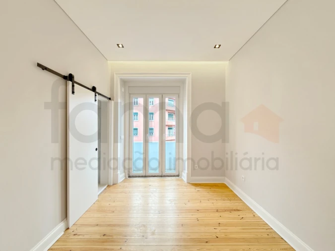 Apartamento T3 para Venda em Arroios Foto 32