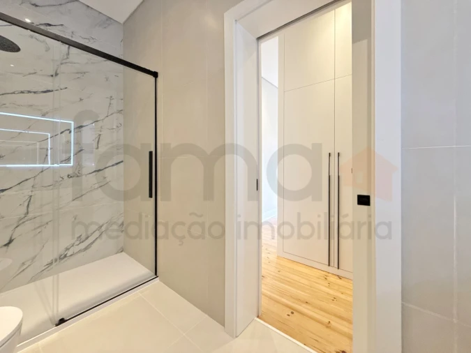 Apartamento T3 para Venda em Arroios Foto 51