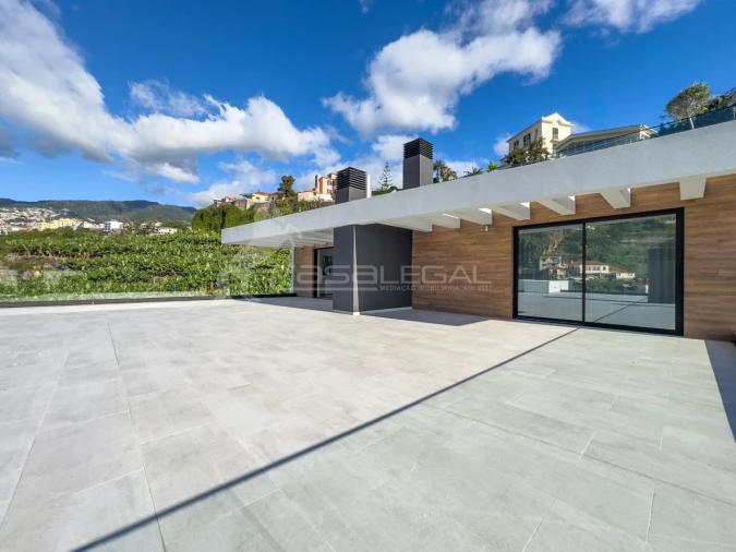 Apartamento T5 para Venda em Funchal (São Pedro) Foto 9