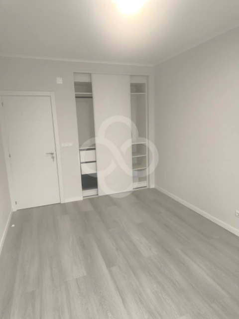 Apartamento T2 para Venda em Oeiras e São Julião da Barra, Paço de Arcos e Caxias