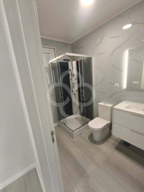 Apartamento T2 para Venda em Oeiras e São Julião da Barra, Paço de Arcos e Caxias