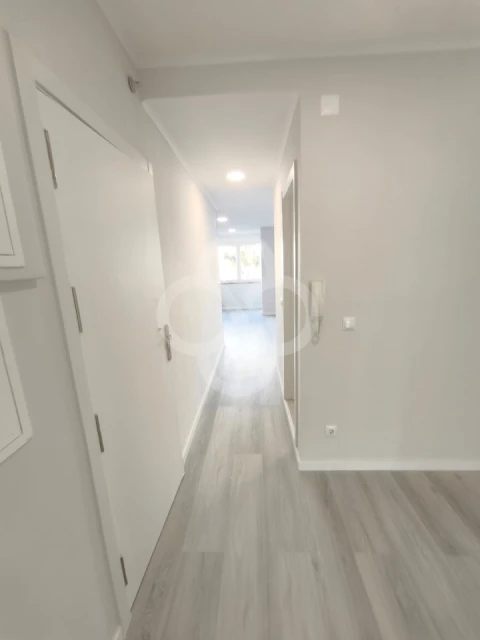 Apartamento T2 para Venda em Oeiras e São Julião da Barra, Paço de Arcos e Caxias