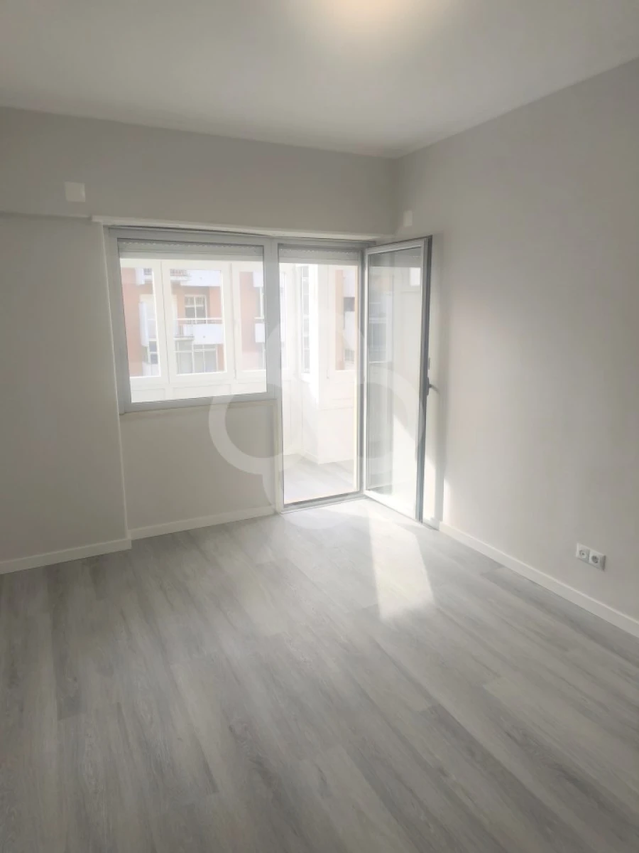Apartamento T2 para Venda em Oeiras e São Julião da Barra, Paço de Arcos e Caxias Foto 8