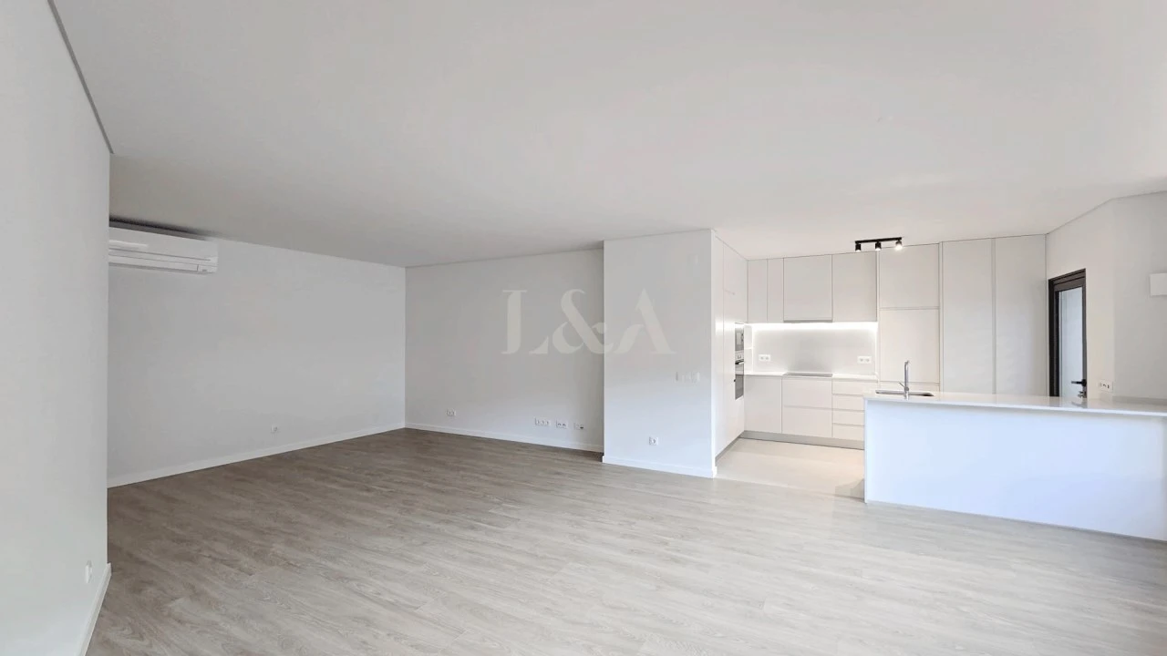 Apartamento T2 para Venda em Faro (Sé e São Pedro) Foto 3