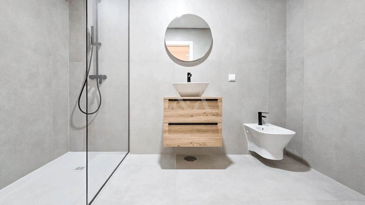 Apartamento T2 para Venda em Faro (Sé e São Pedro) Foto 7