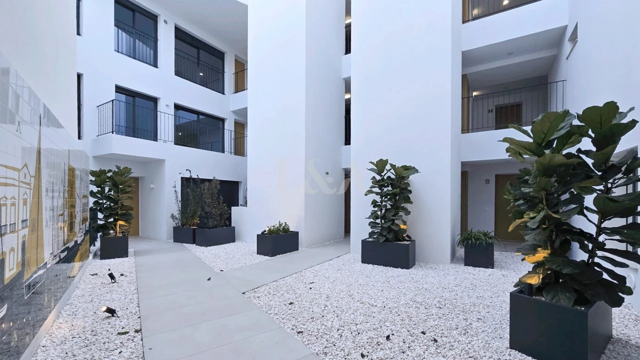 Apartamento T2 para Venda em Faro (Sé e São Pedro) Foto 22