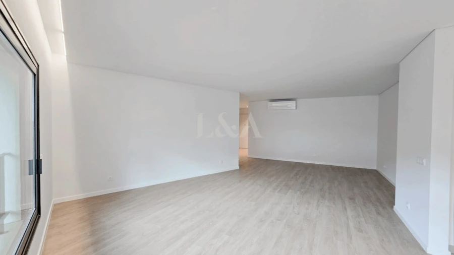 Apartamento T2 para Venda em Faro (Sé e São Pedro) Foto 5