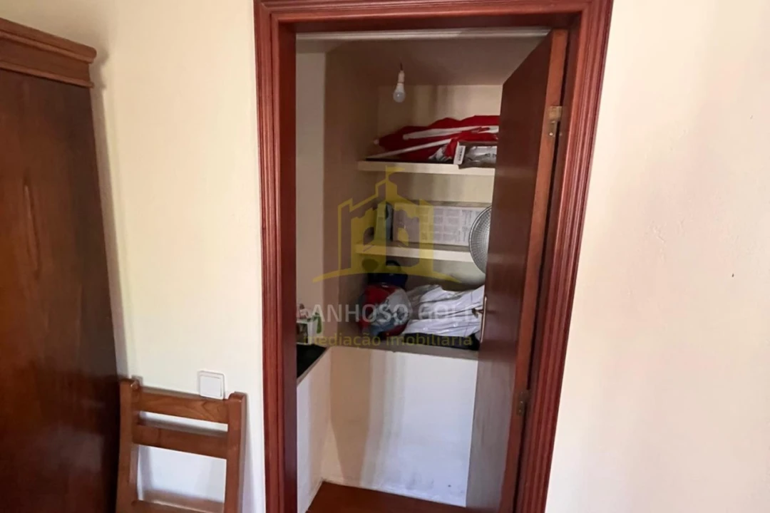 Moradia T3 para Venda em Salto Foto 18