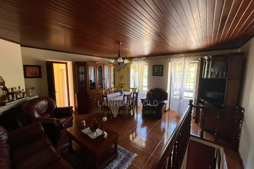 Moradia T3 para Venda em Salto Foto 9