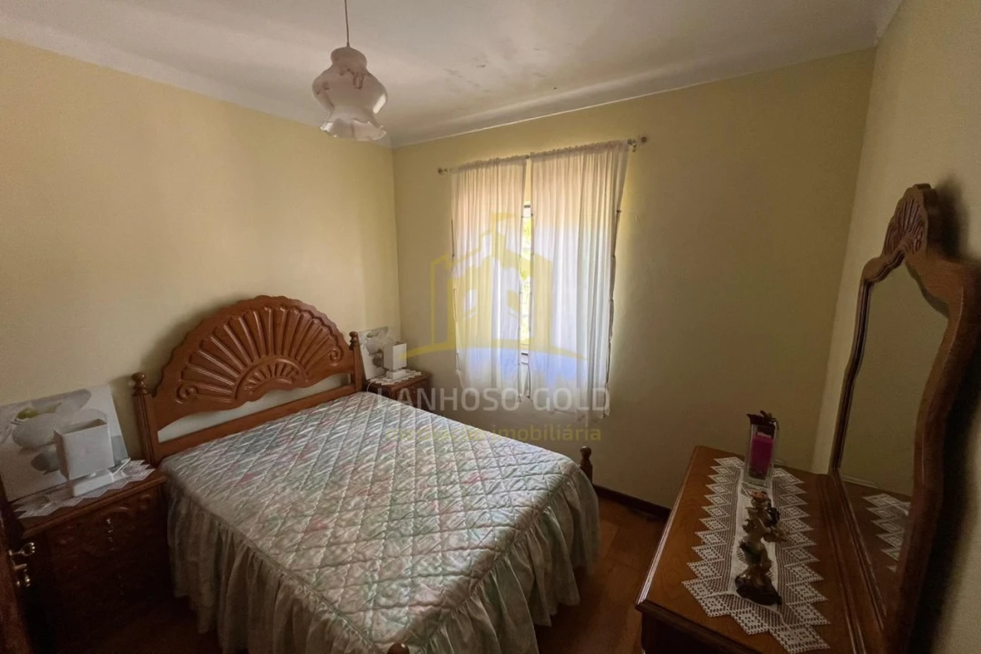 Moradia T3 para Venda em Salto Foto 16