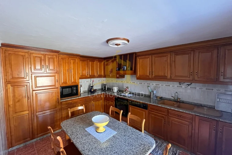 Moradia T3 para Venda em Salto Foto 3