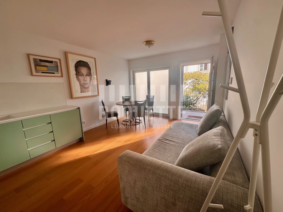 Apartamento T1 para Venda em Aldoar, Foz do Douro e Nevogilde Foto 1