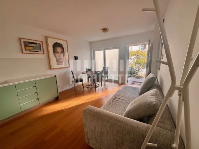 Apartamento T1 para Venda em Aldoar, Foz do Douro e Nevogilde Foto 1