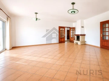 Moradia T5 para Venda em Portimão