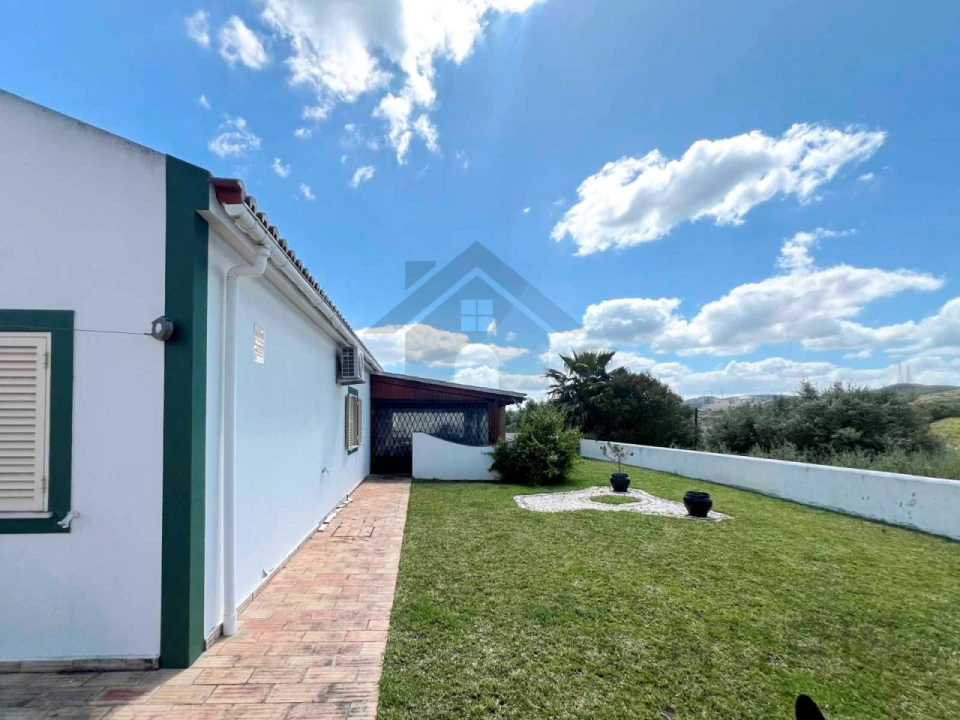 Quinta T4 para Venda em Silves Foto 19